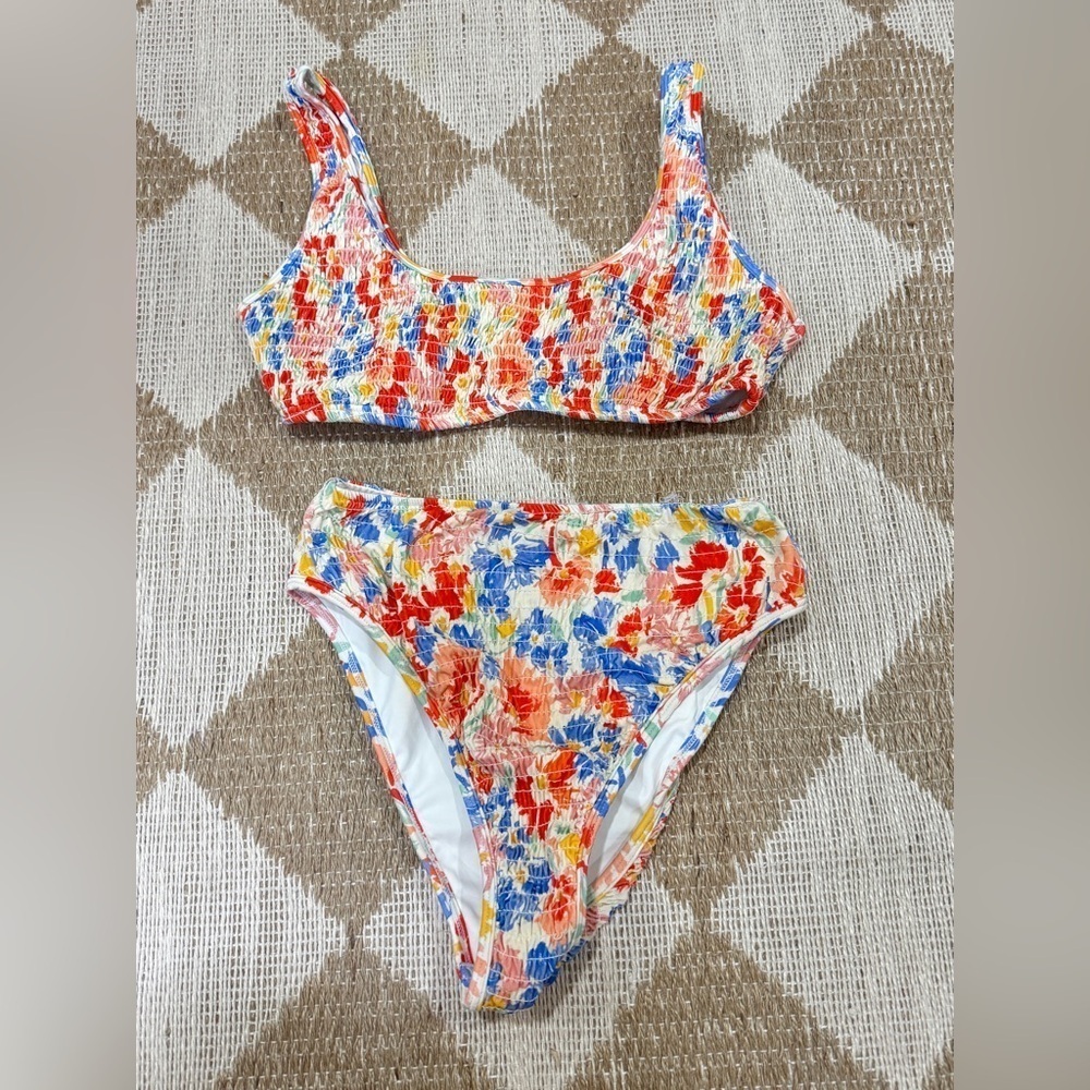L*Space Bikini Set Izzie Top smocked floral Flowers Forever high rise barlette